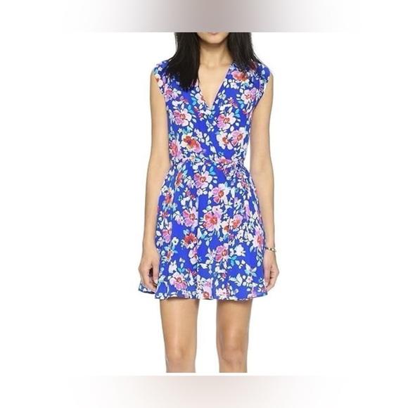 Yumi Kim Dresses & Skirts - Yumi Kim 100% Silk Floral Blue Wrap Dress size XS